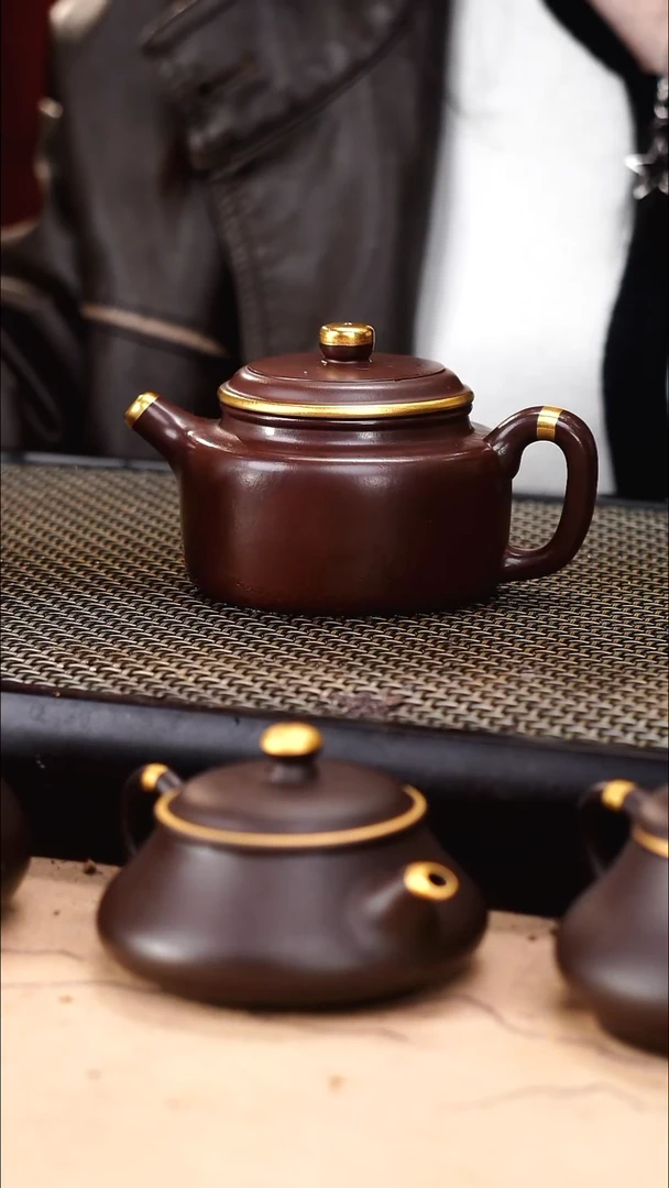 茶壶紫砂四号井茄皮紫泥描金薄胎德钟160cc