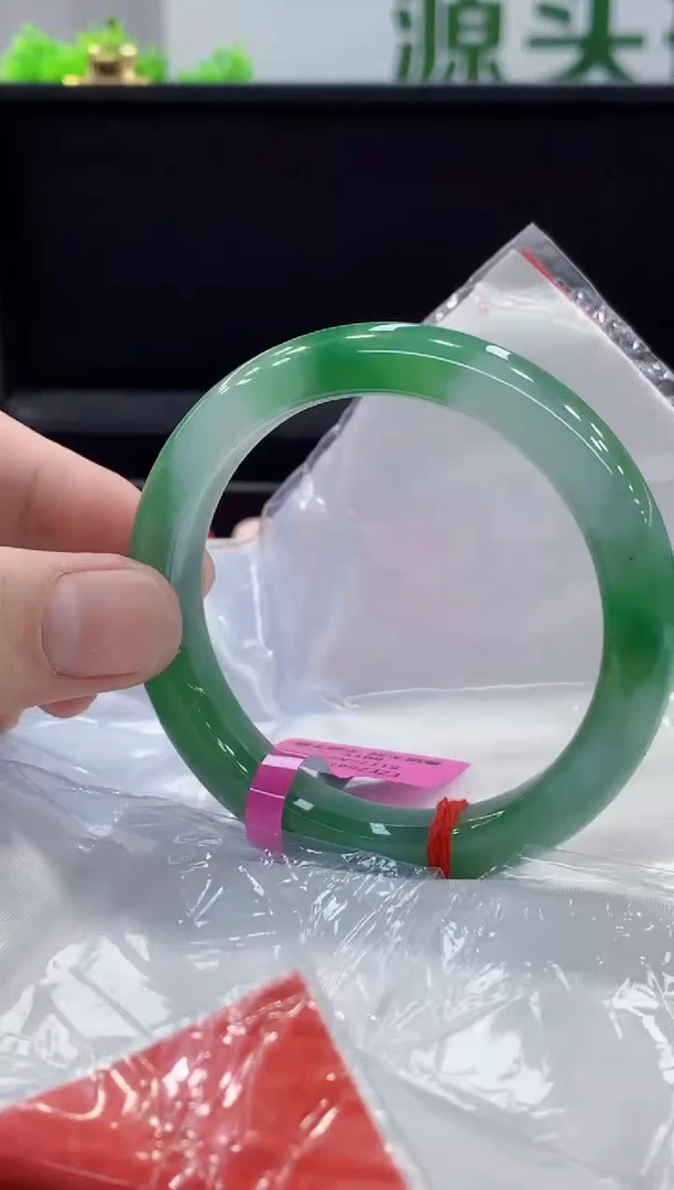 未镶嵌手镯翡翠翡翠手镯
