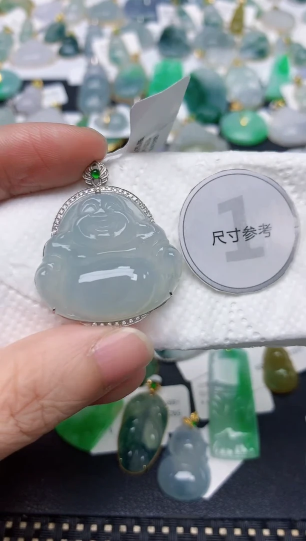 颈饰18K金镶嵌翡翠天然缅甸A货翡翠