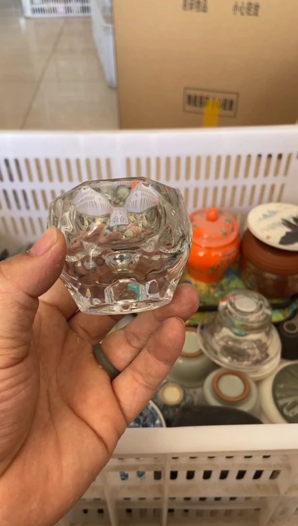 杯无运费险有瑕疵的摄影的产品有使用过的痕迹有点脏介意勿拍