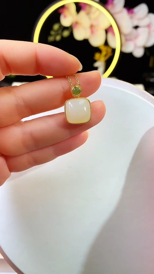 吊坠(赠链)银S925镶嵌和田玉订制小方糖