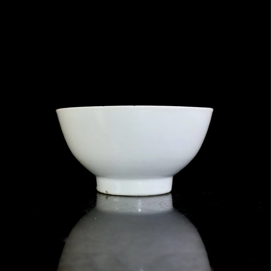 49.明晚期白釉纹碗