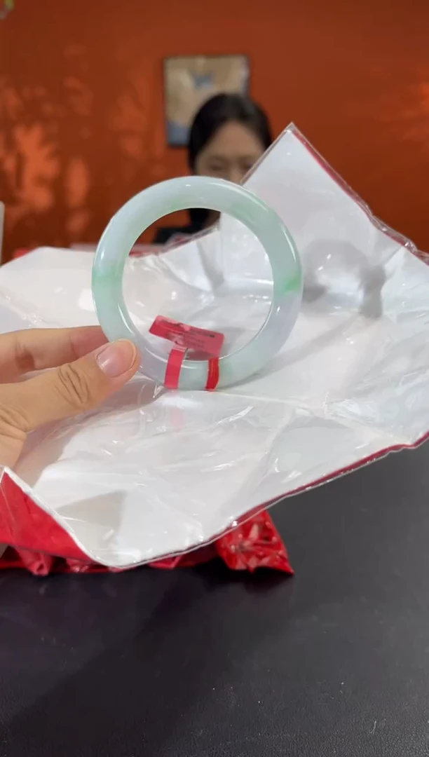 未镶嵌手镯翡翠5    56.6