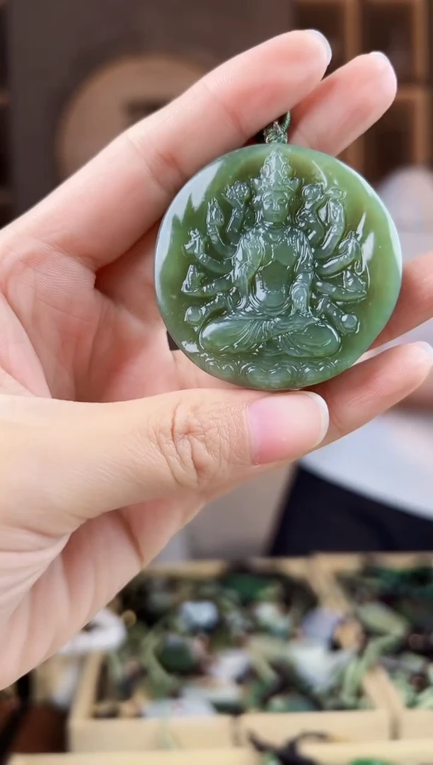颈饰未镶嵌和田玉拍一发一，多样性发货