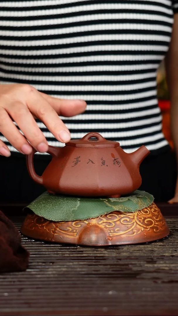 宜兴原矿紫砂壶茶壶宜兴原矿紫砂壶茶壶210C