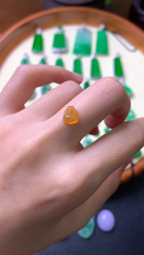 【闪购商品】定制翡翠未镶嵌裸石（镶嵌定制）