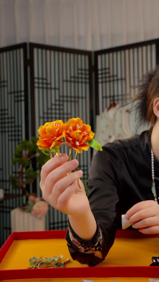 刺绣楠***河非遗苏绣绒花手工饰品