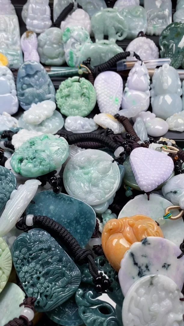 【闪购商品】翡翠吊坠(不含链)未镶嵌1