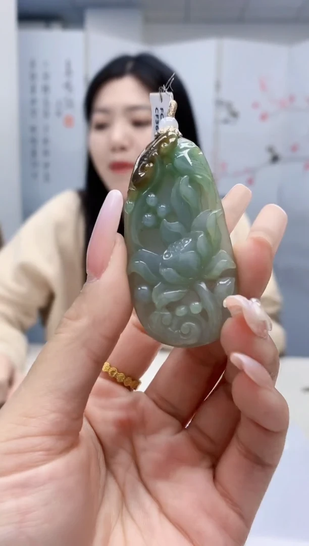 【闪购商品】定制翡翠未镶嵌0405lr-毛货挂件52
