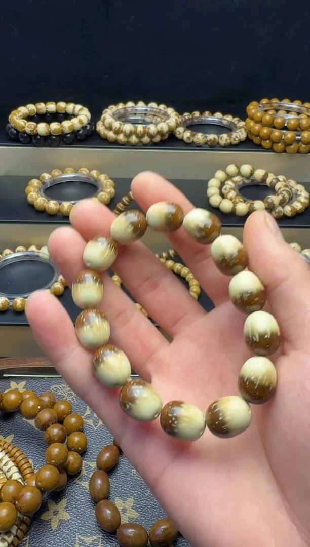 【闪购商品】紫金鼠吊坠松果半山半水紫金鼠手串