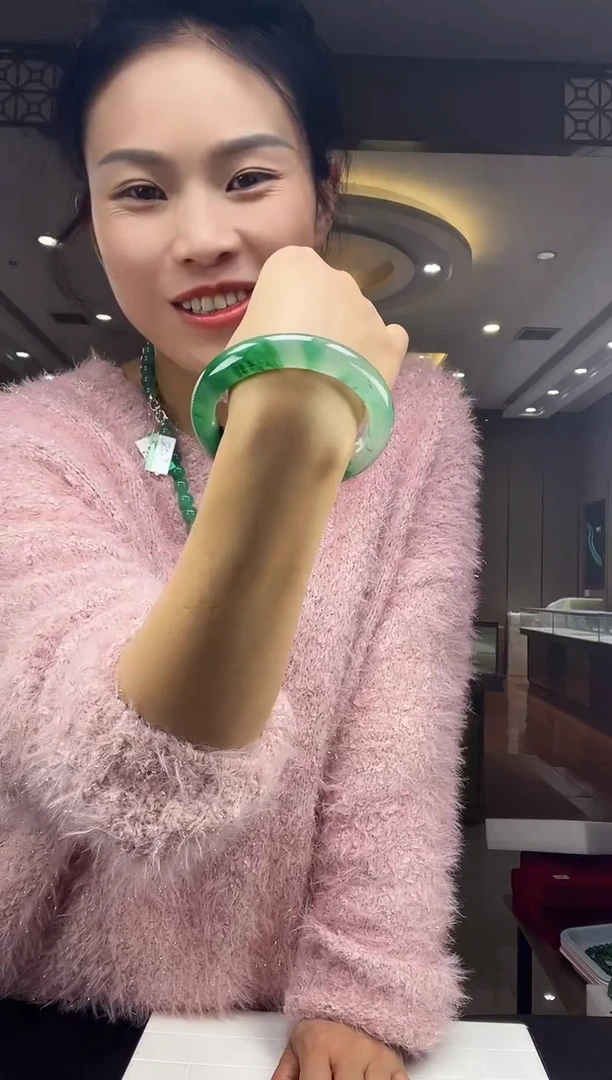 石英质玉手镯未镶嵌60-61