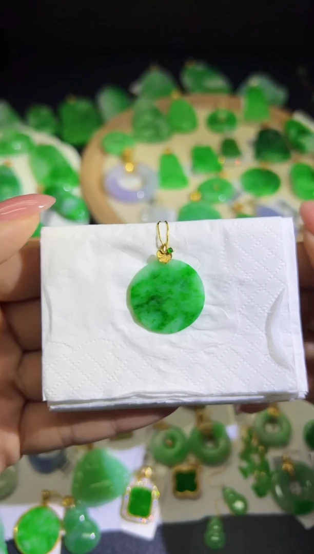 【闪购商品】翡翠颈饰18K金镶嵌Q缅料A货翡翠/支持复检/一件