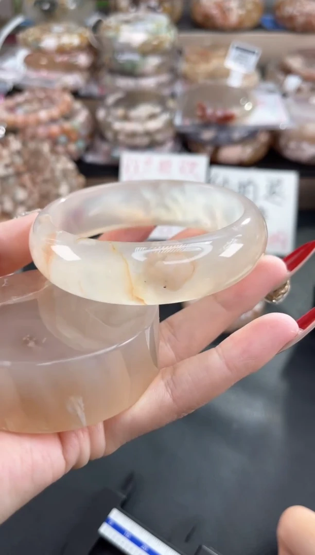 未镶嵌手镯石英质玉62