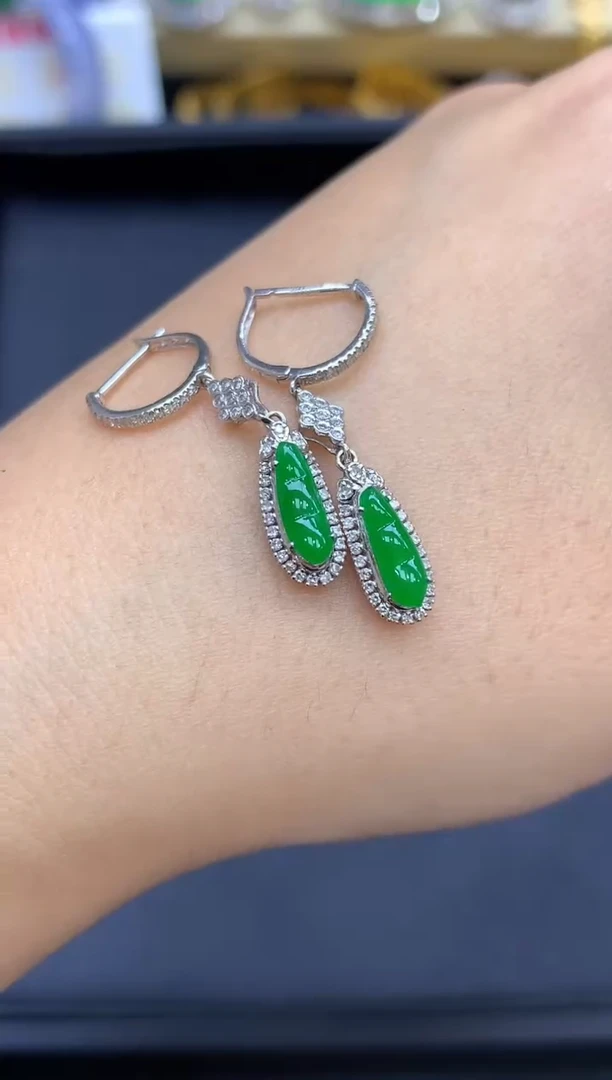 18K金镶嵌翡翠耳饰563-中国好珍宝