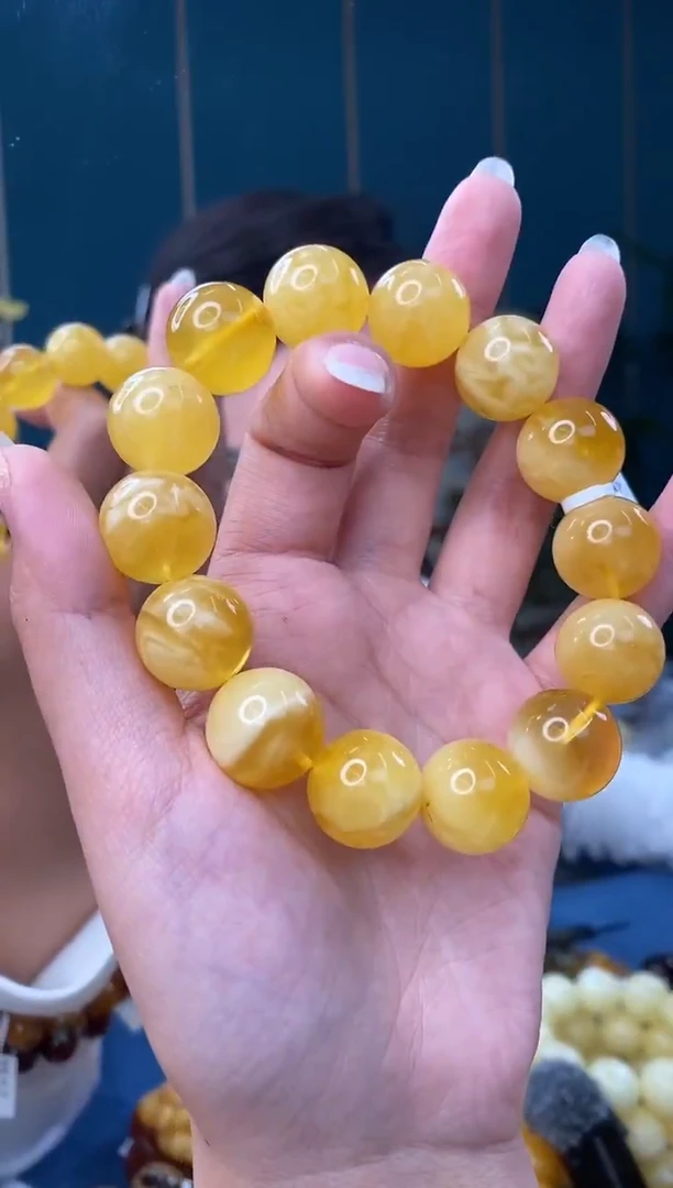 裸石琥珀未镶嵌1/3多样性发其一微瑕24