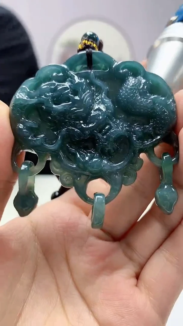 【闪购商品】定制翡翠未镶嵌4969ms-毛货267锁牌