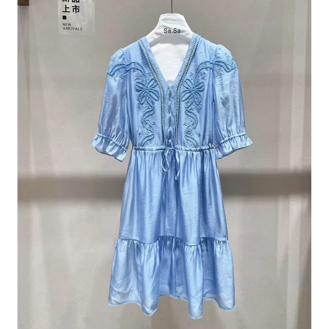 13274蓝色提花绣花短袖花边v领连衣裙