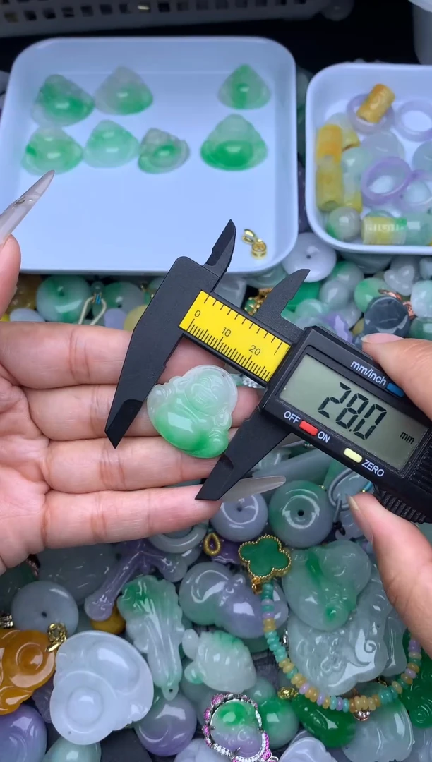 翡翠未镶嵌颈饰天然缅甸翡翠吊坠