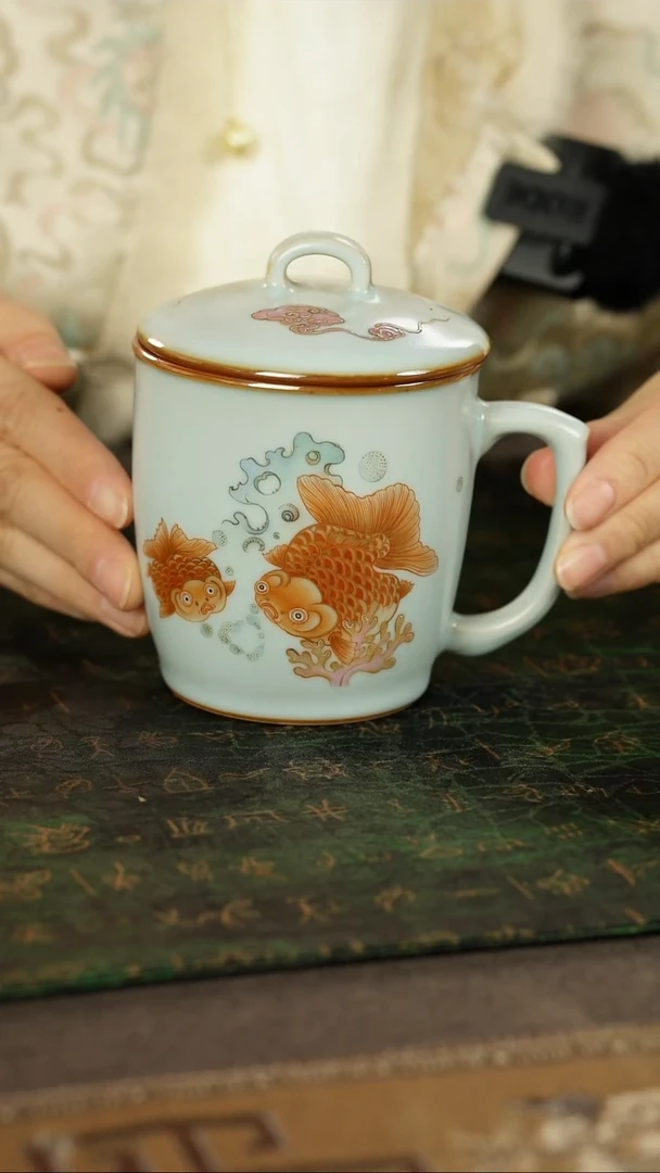 善窑厂汝窑粉彩描金金鱼办公杯