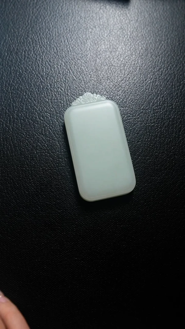 颈饰未镶嵌和田玉无事牌