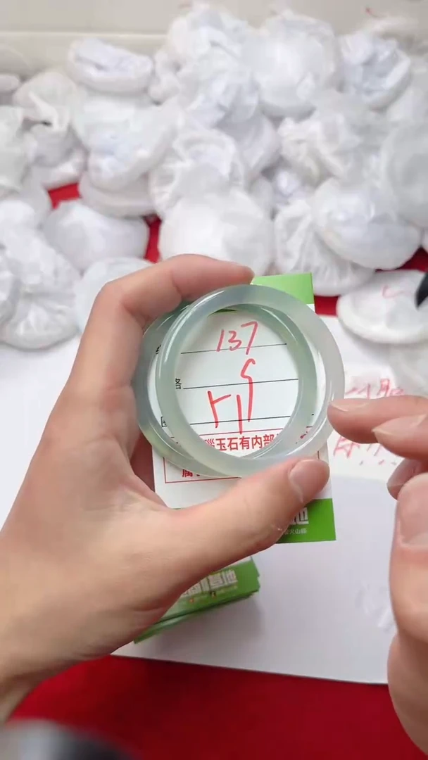 【闪购商品】玛瑙/玉髓手镯未镶嵌137
