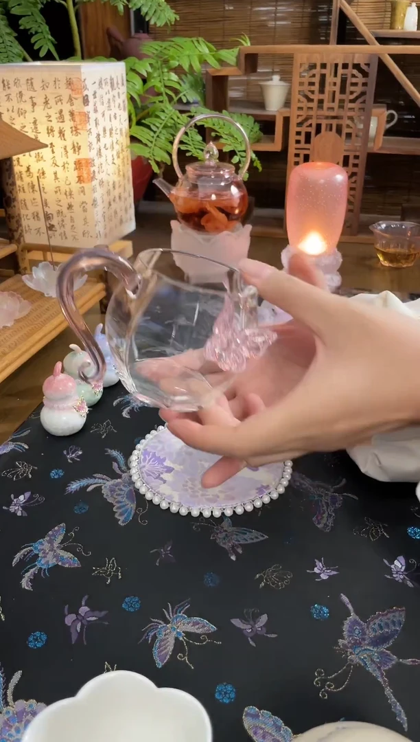 粉色 蝴蝶 方形公杯