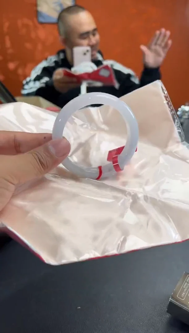 未镶嵌手镯翡翠10