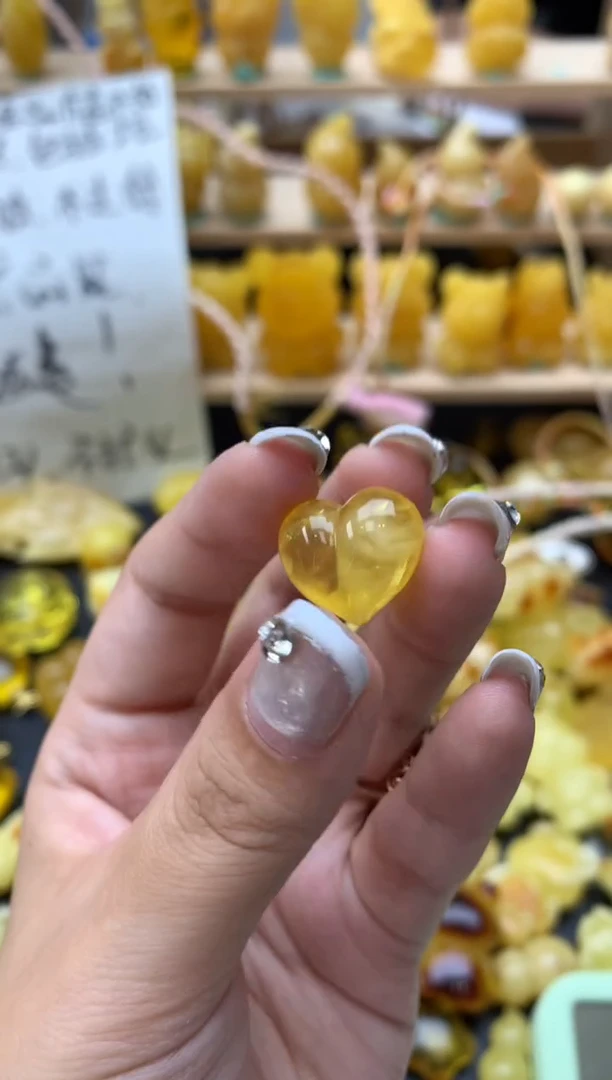 琥珀未镶嵌珠宝奇石060琥珀蜜蜡微瑕