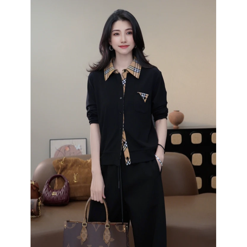 小乖逃黑色长袖开衫polo领格子拼接百搭时尚长袖T8022