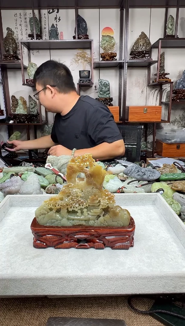 未镶嵌和田玉摆件1