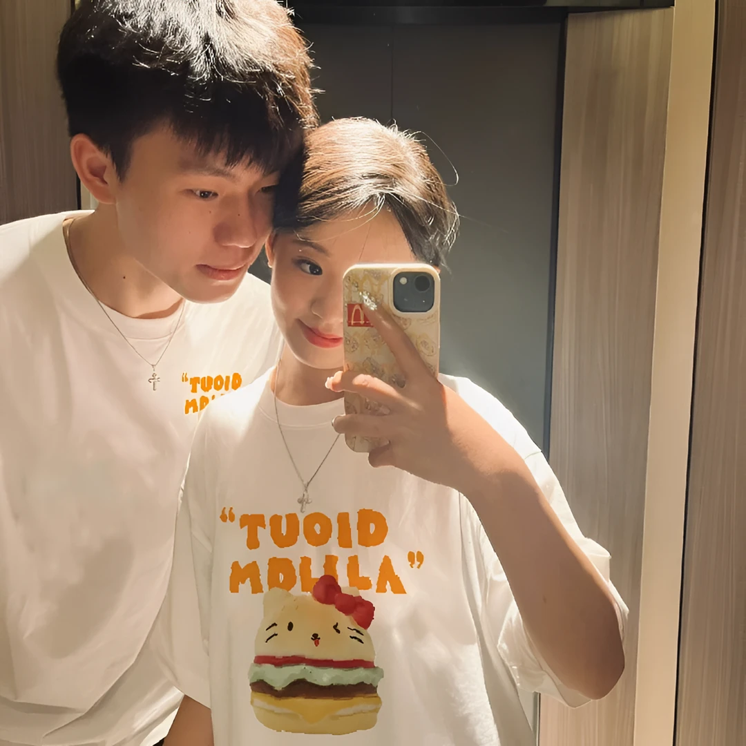 两件装情侣装t恤夏天款2025新款潮流一男一女高级感网红小众短袖