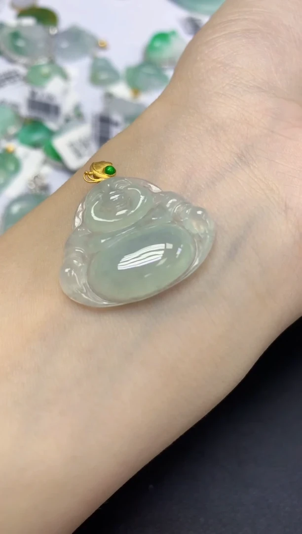 翡翠18K金镶嵌颈饰天然缅甸翡翠A货