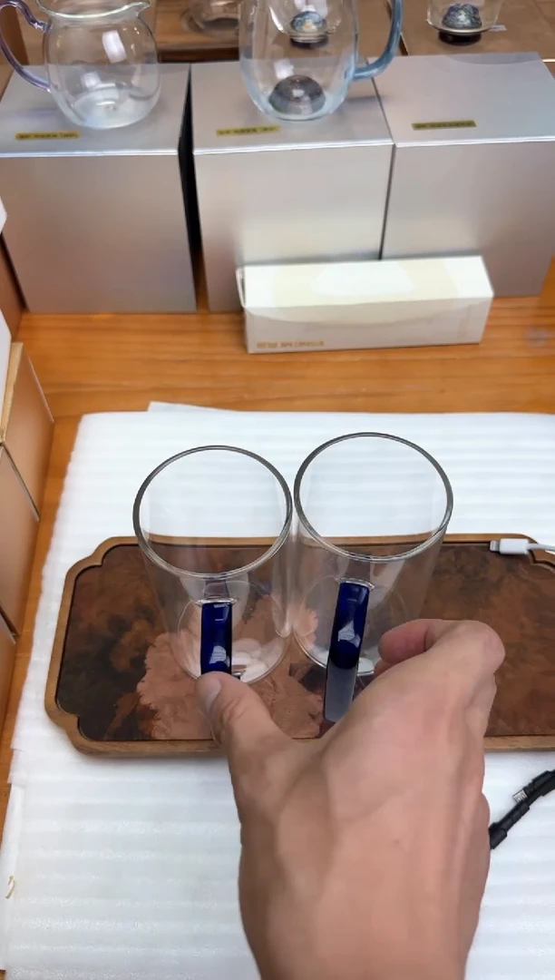 风谜金标绿茶杯宝蓝色