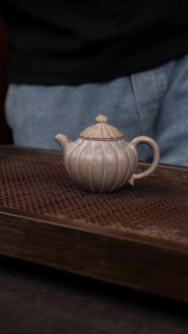 【闪购商品】紫砂茶壶岩中泥菊蕾