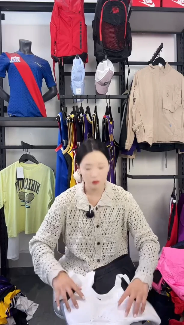 365编码 瑕疵款直播间过款为准 尺码M
