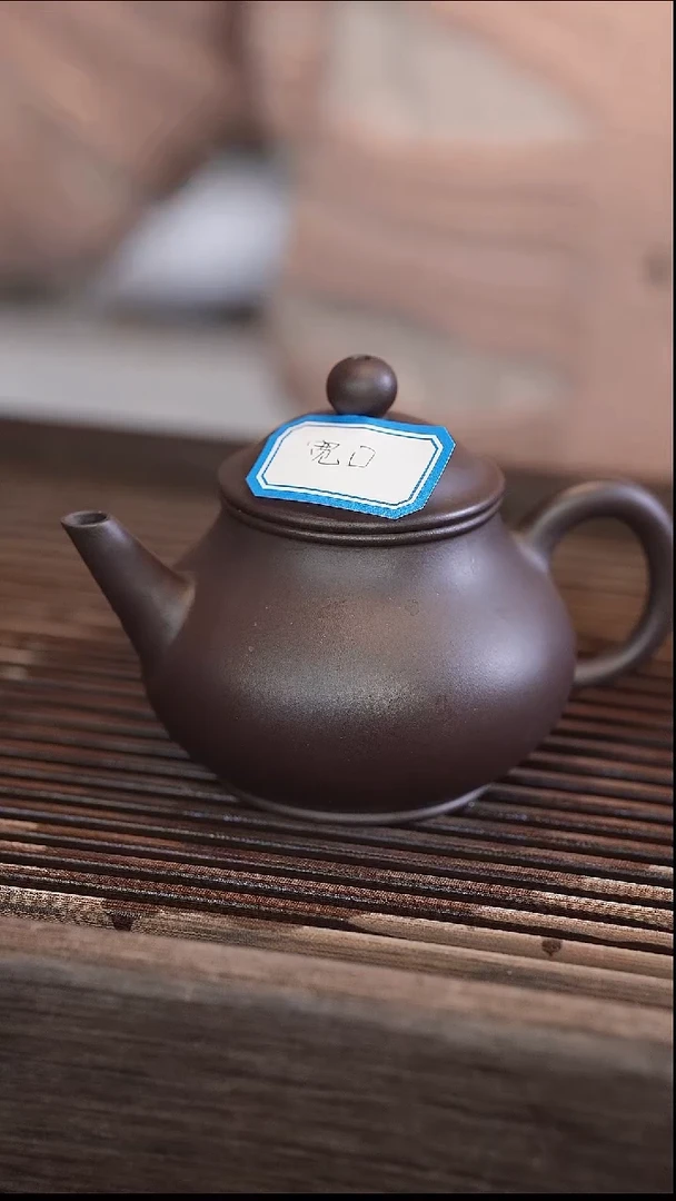 茶壶紫砂芭乐水平 蓝莲花 半手工 【宽口】