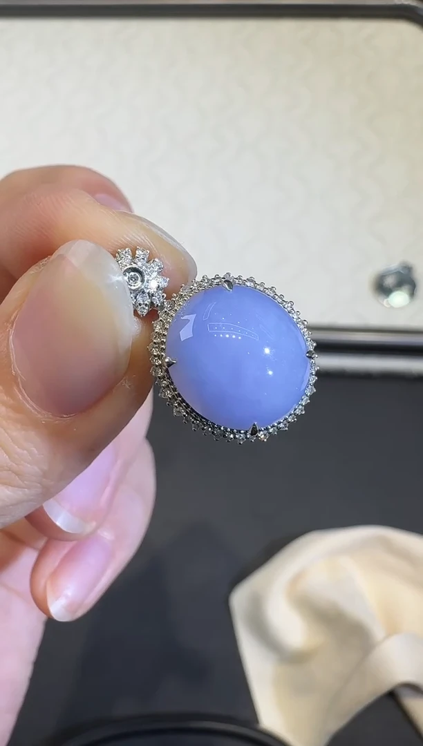 颈饰18K金镶嵌翡翠X1112-512-369