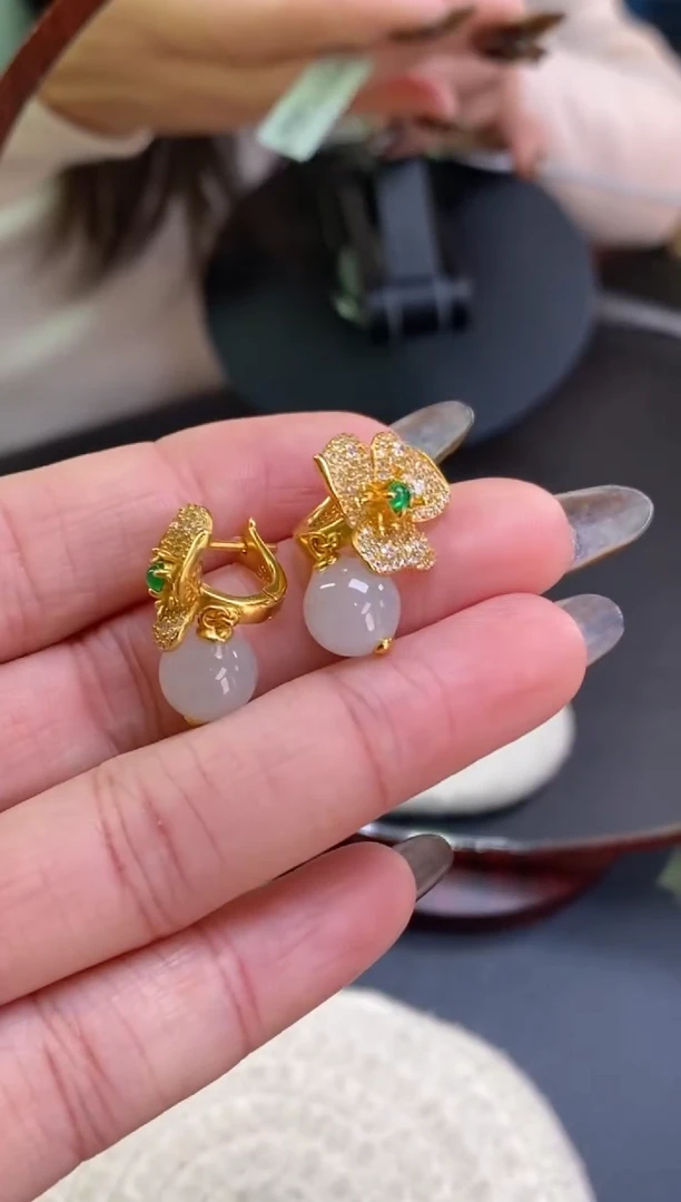 颈饰银S925镶嵌翡翠17760