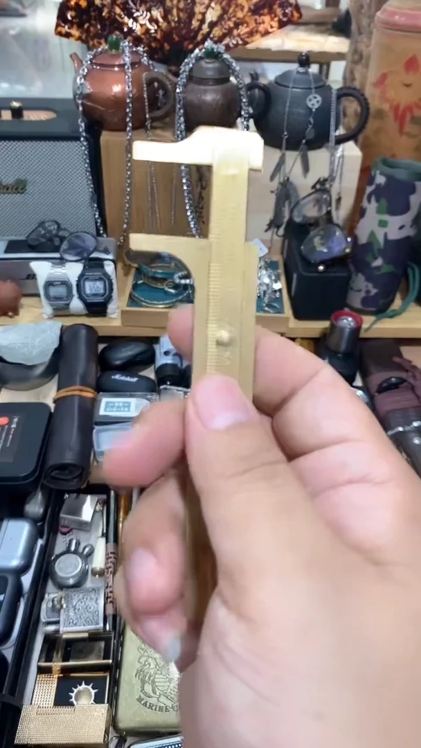 瓷片闪购商品 如图所示