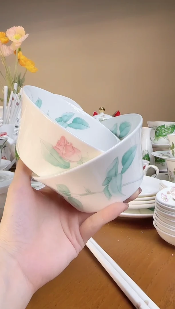 【闪购商品】玫瑰高骨瓷米碗2个