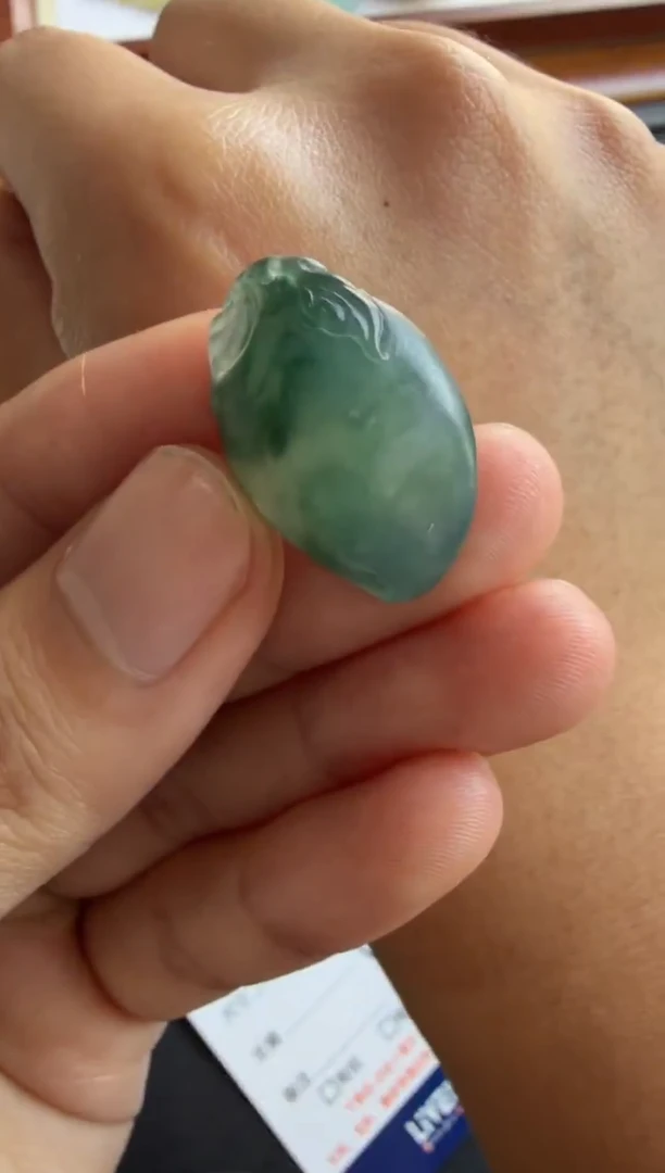 未镶嵌定制翡翠桃子