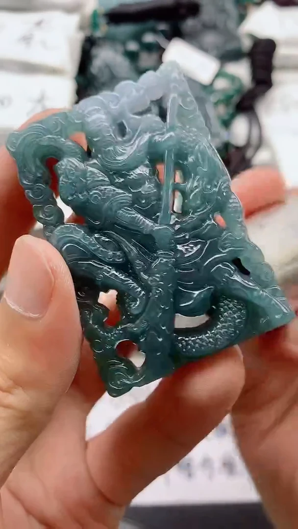 翡翠未镶嵌颈饰88888888888