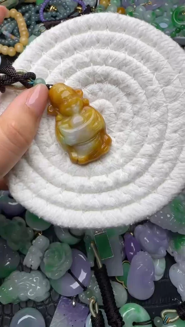 颈饰未镶嵌翡翠缅甸翡翠吊坠