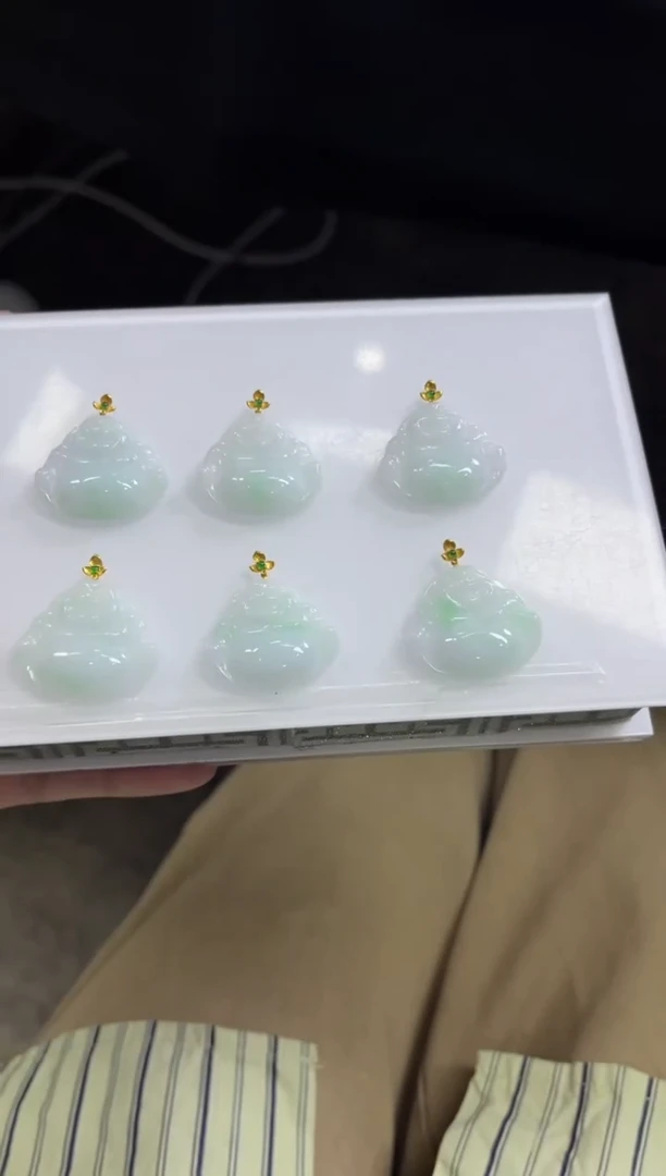 颈饰18K金镶嵌翡翠V288/多样性发一件/配绳子