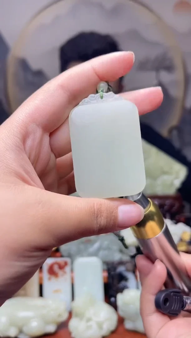 【闪购商品】和田玉吊坠未镶嵌94