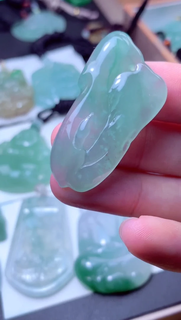 颈饰未镶嵌翡翠天然A货翡翠