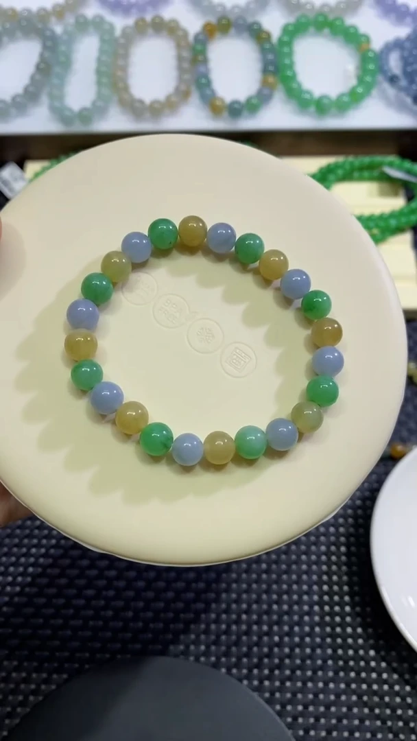 翡翠散珠卡7.4左右多宝手串