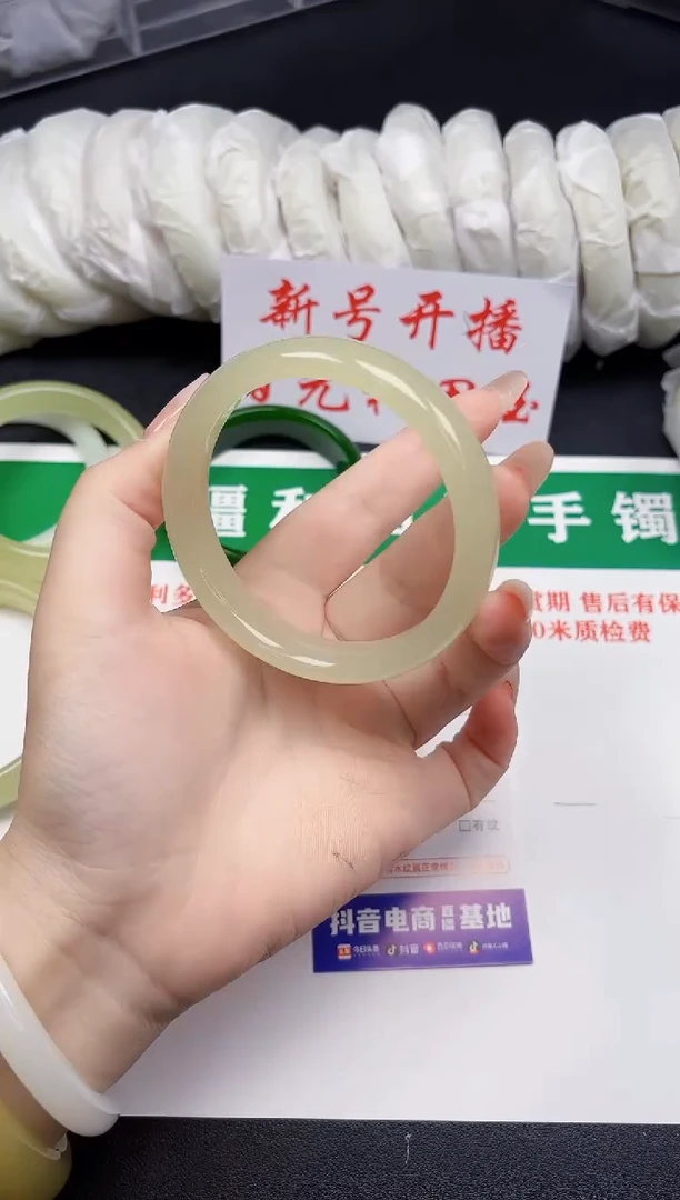 和田玉手镯未镶嵌173-5-61