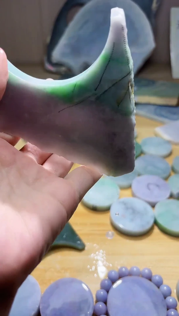 翡翠未镶嵌颈饰翡翠A货 姜谭540