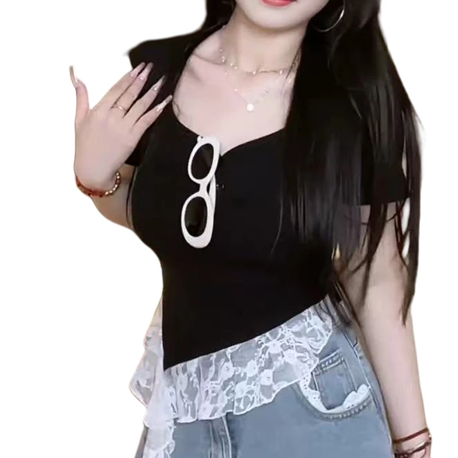 老郭的《蕾丝桃心》大码辣妹风蕾丝拼接短袖